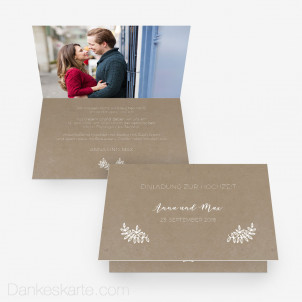 Hochzeitseinladung Kraftpapier Eleganz 15 x 10 cm Vertikalklappkarte